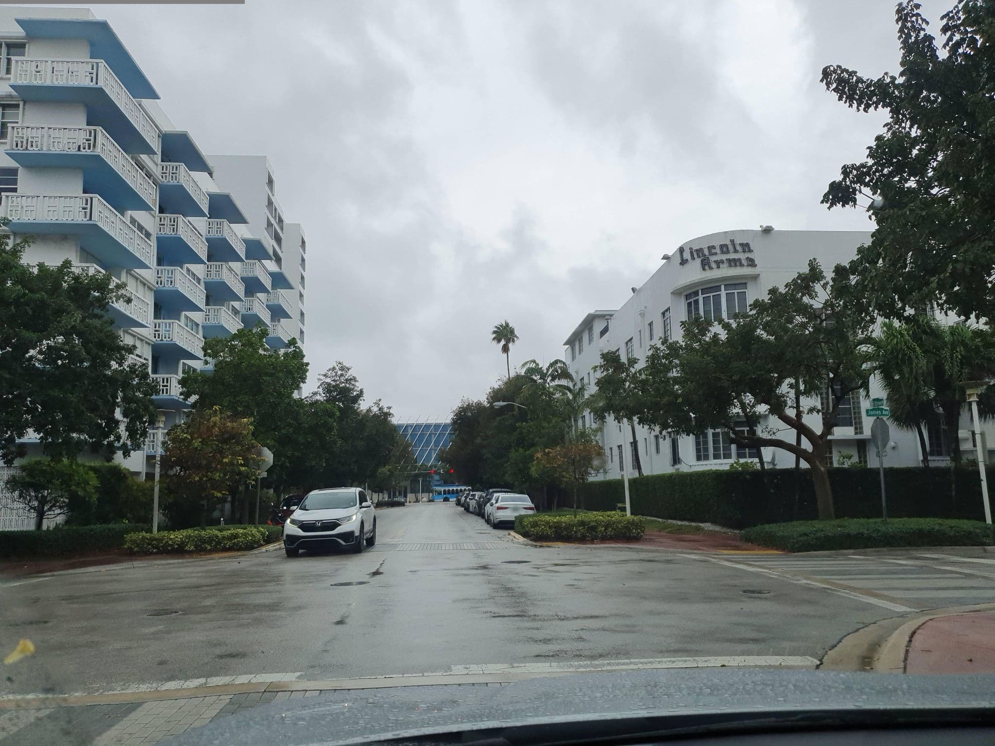 Street view near Uma House, Miami Beach — © teddy73 (CC BY-SA · Mapillary)