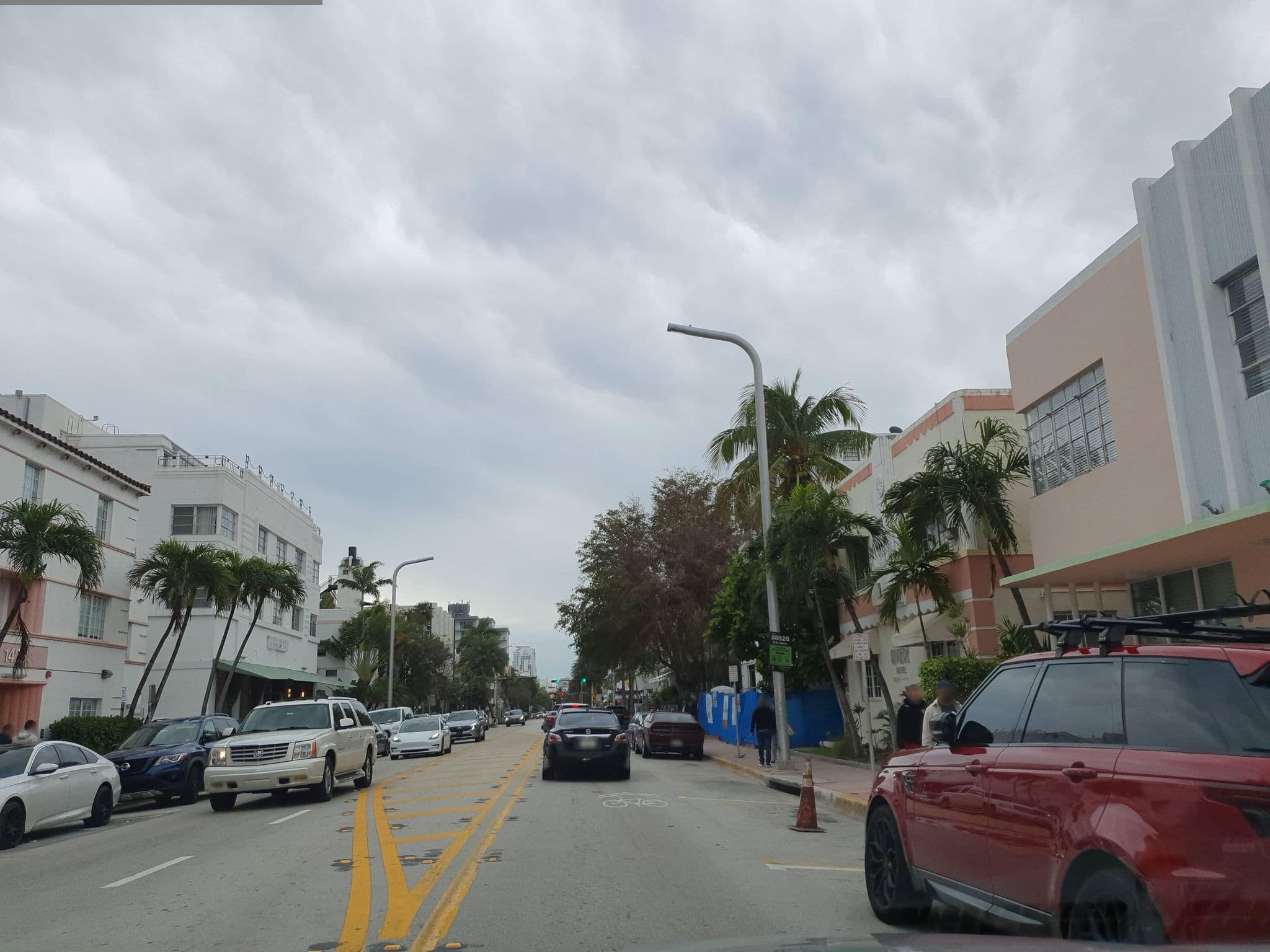 Street view near Carlton South Beach Hotel, Miami Beach — © teddy73 (CC BY-SA · Mapillary)