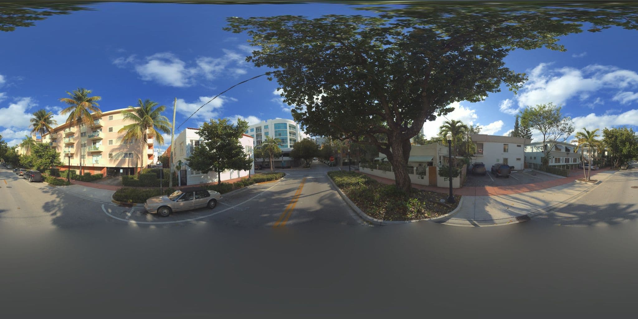 Street view near Paradise Point Guest House, Miami Beach — © microsoft (CC BY-SA · Mapillary)