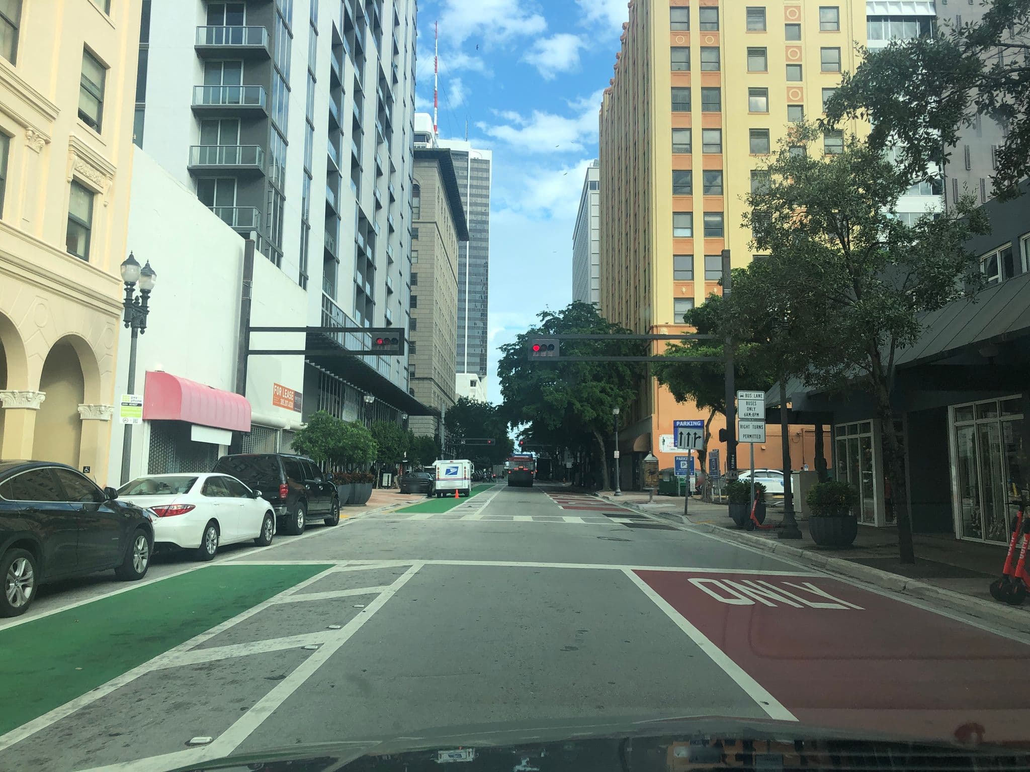 Street view near Beaux Arts Lounge, Miami — © luisjmateo (CC BY-SA · Mapillary)