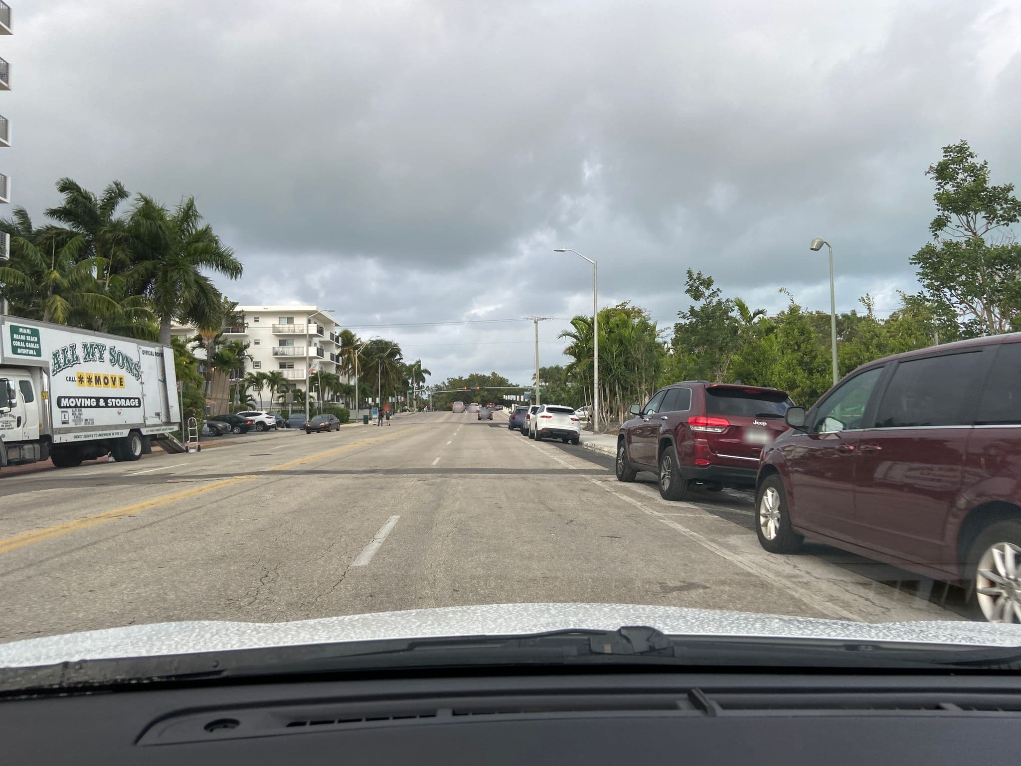 Street view near Glenderson Manor by the Sea, Miami Beach — © lacolina (CC BY-SA · Mapillary)