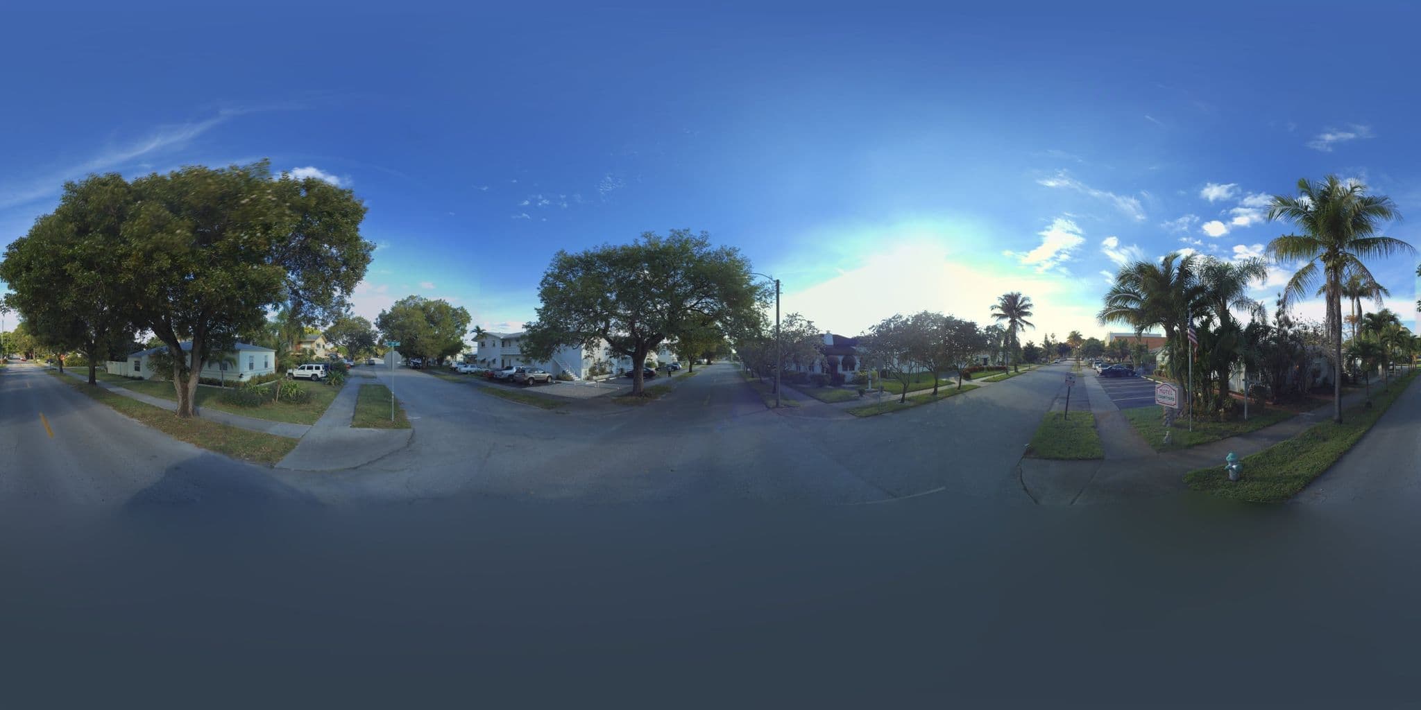 Street view near Richards Hotel Courtyard, Hallandale Beach — © microsoft (CC BY-SA · Mapillary)