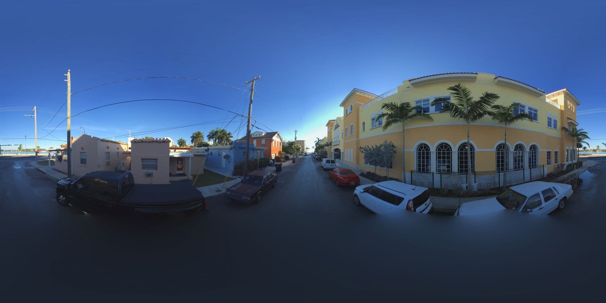 Street view near Waveland Motel, Hallandale Beach — © microsoft (CC BY-SA · Mapillary)