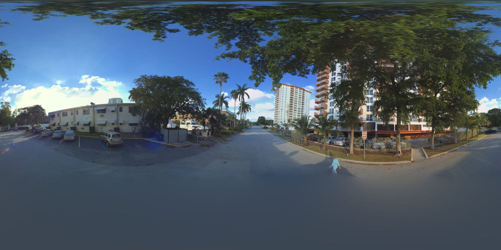 Street view near Balcony 1601! =), Sunrise — © microsoft (CC BY-SA · Mapillary)