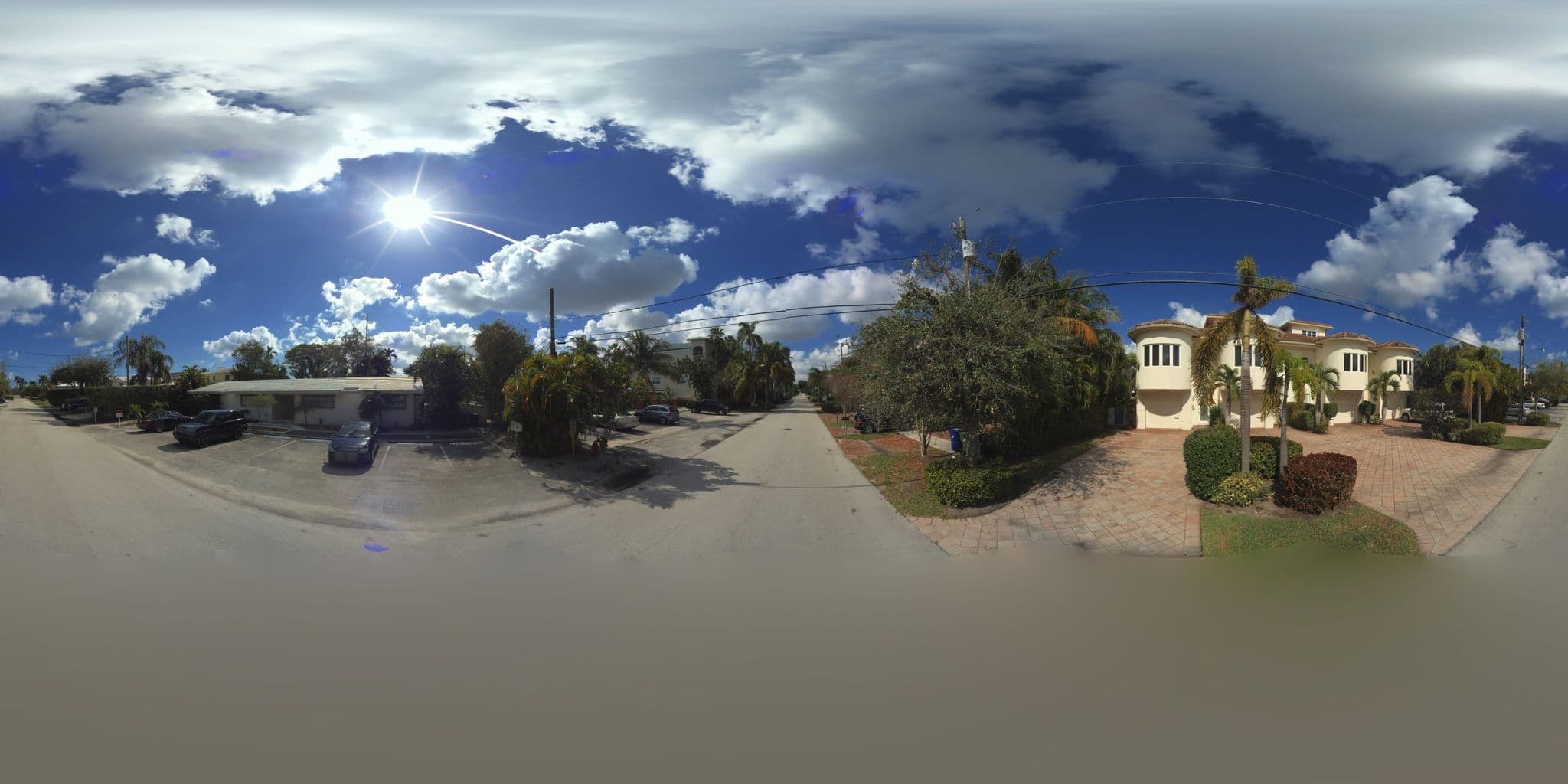 Street view near coral sands resort, Sunrise — © microsoft (CC BY-SA · Mapillary)