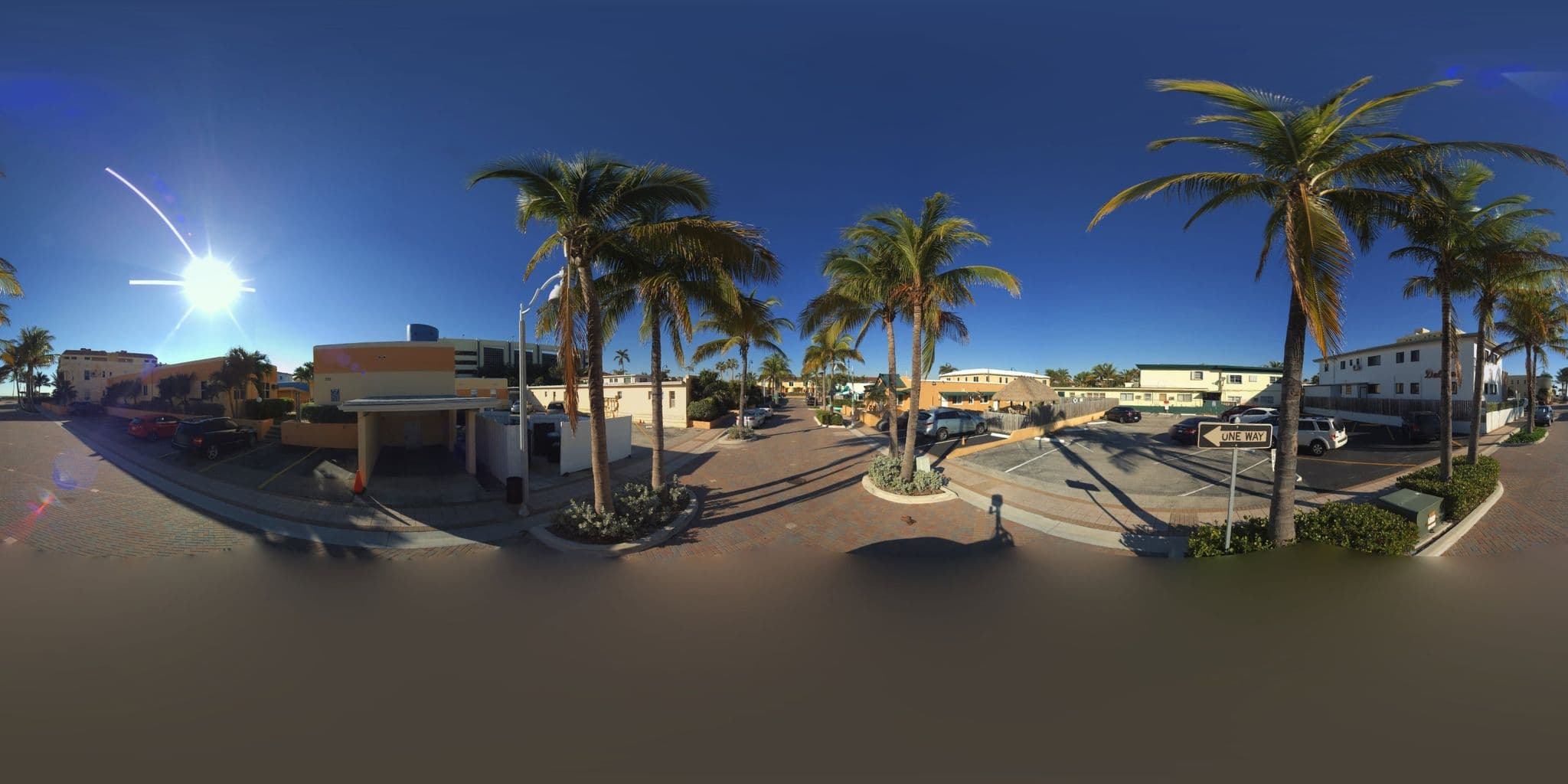 Street view near Hollywood Beach Rooms Inn/Delmar, Dania Beach — © microsoft (CC BY-SA · Mapillary)
