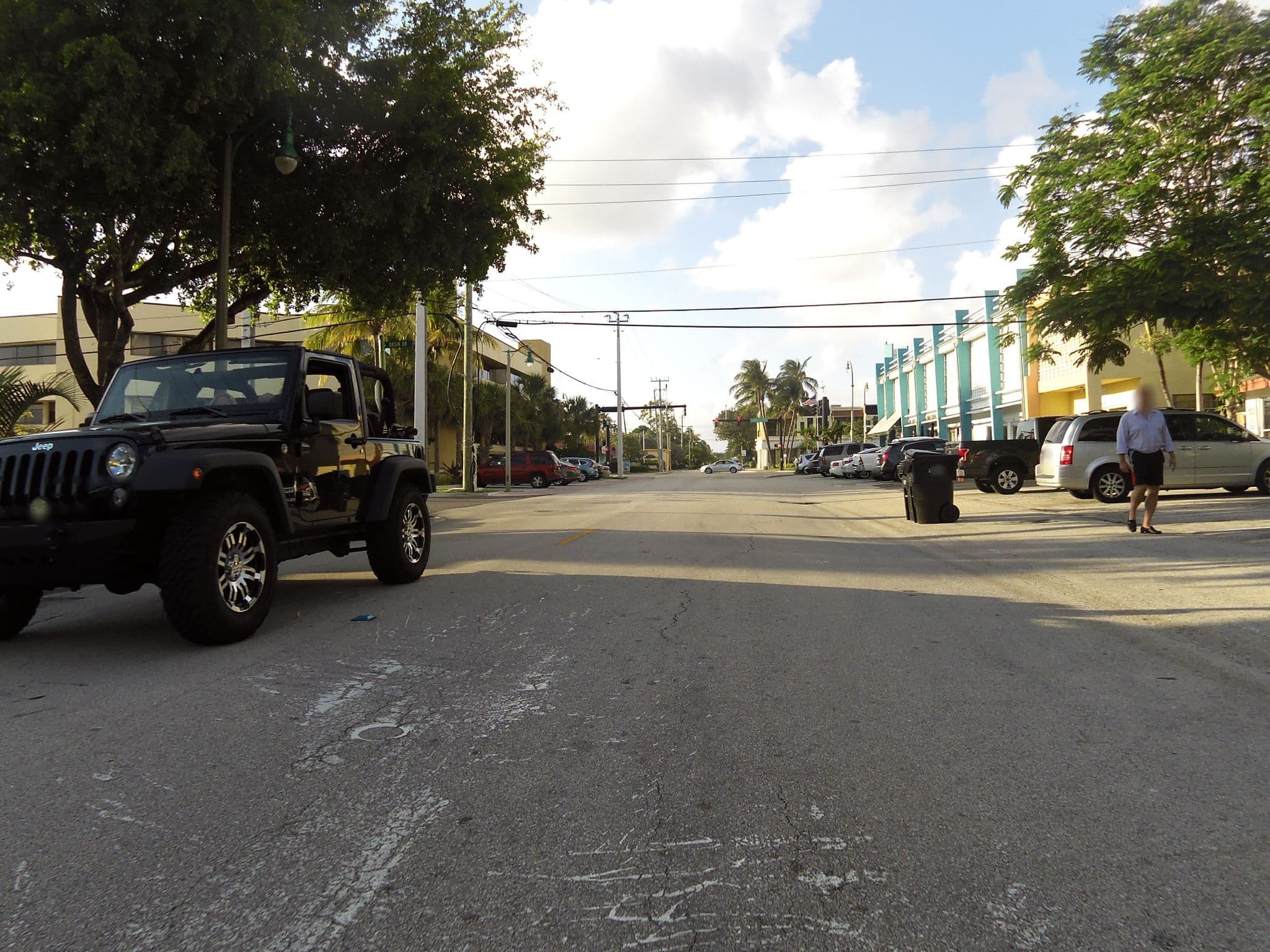 Street view near LBS Villa Apartments by the Beach, Lauderdale-by-the-Sea — © jlevente (CC BY-SA · Mapillary)