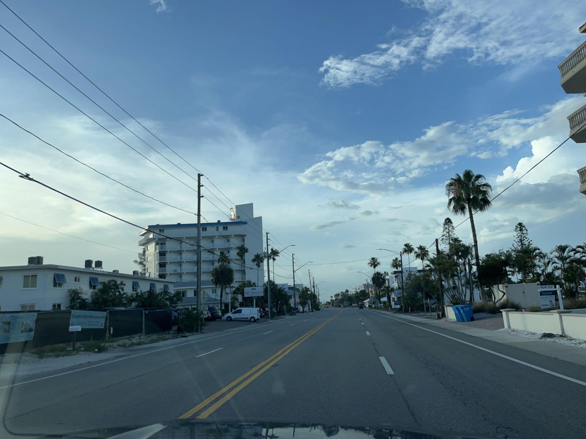 Street view near Bahia Mar Palace, Treasure Island — © DriveWithHoang (CC BY-SA · Mapillary)