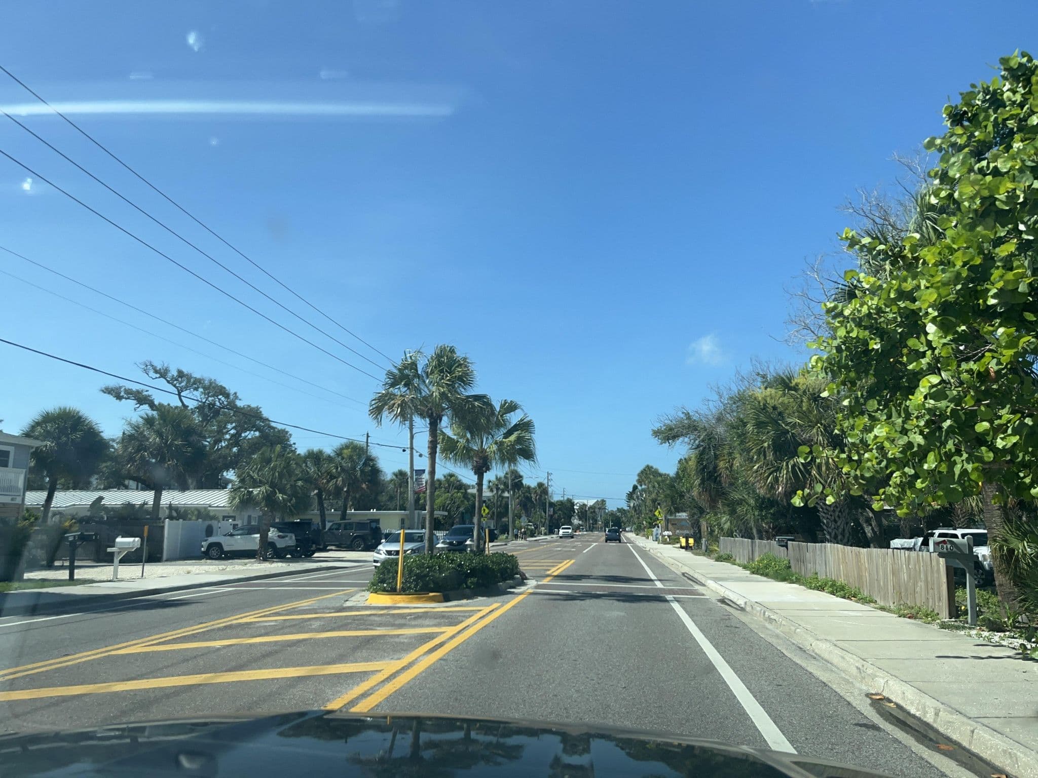 Street view near Gulfside Resorts, Indian Rocks Beach — © DriveWithHoang (CC BY-SA · Mapillary)