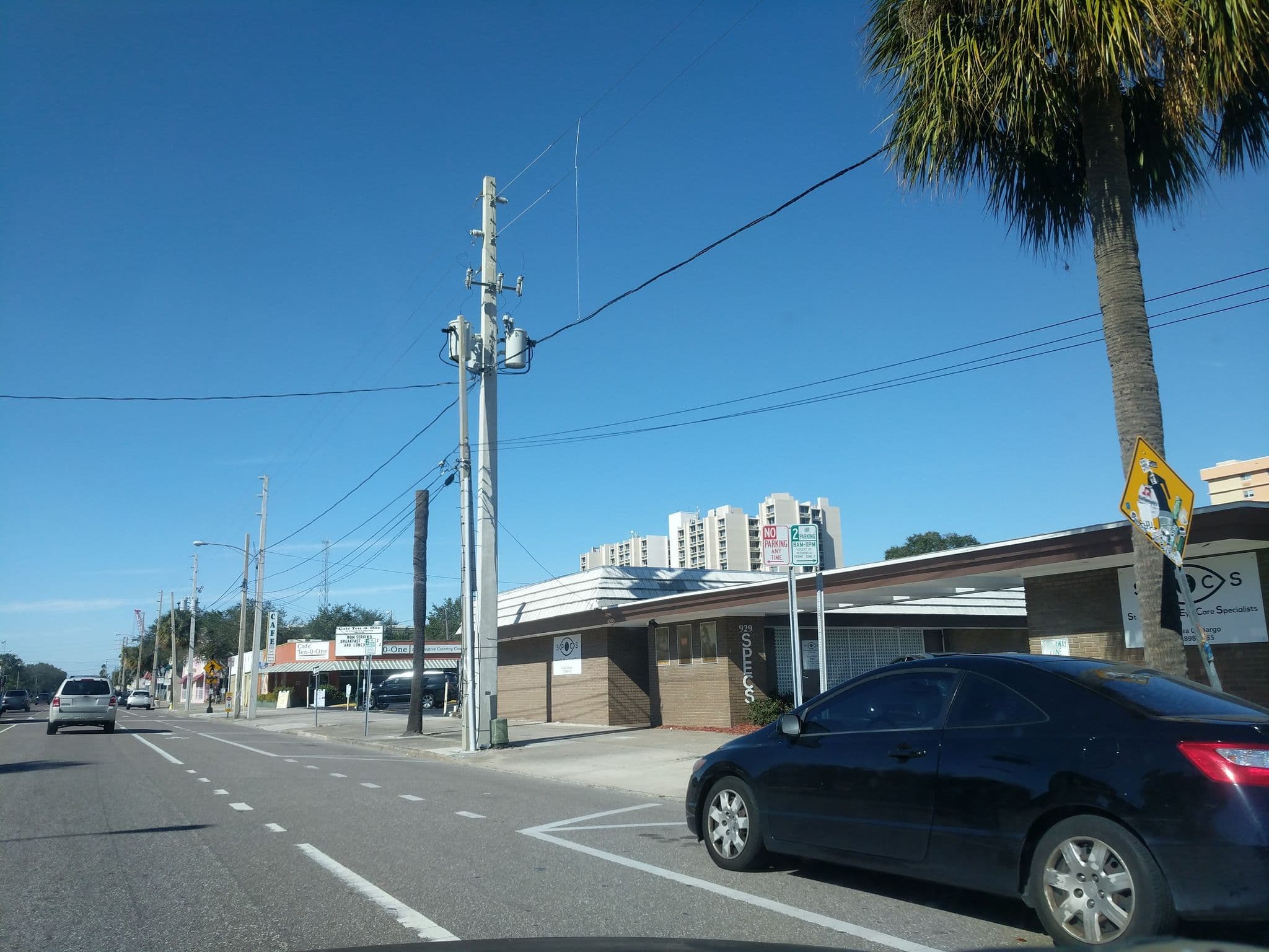Street view near Shirley Ann Hotel, St. Petersburg — © coleman (CC BY-SA · Mapillary)