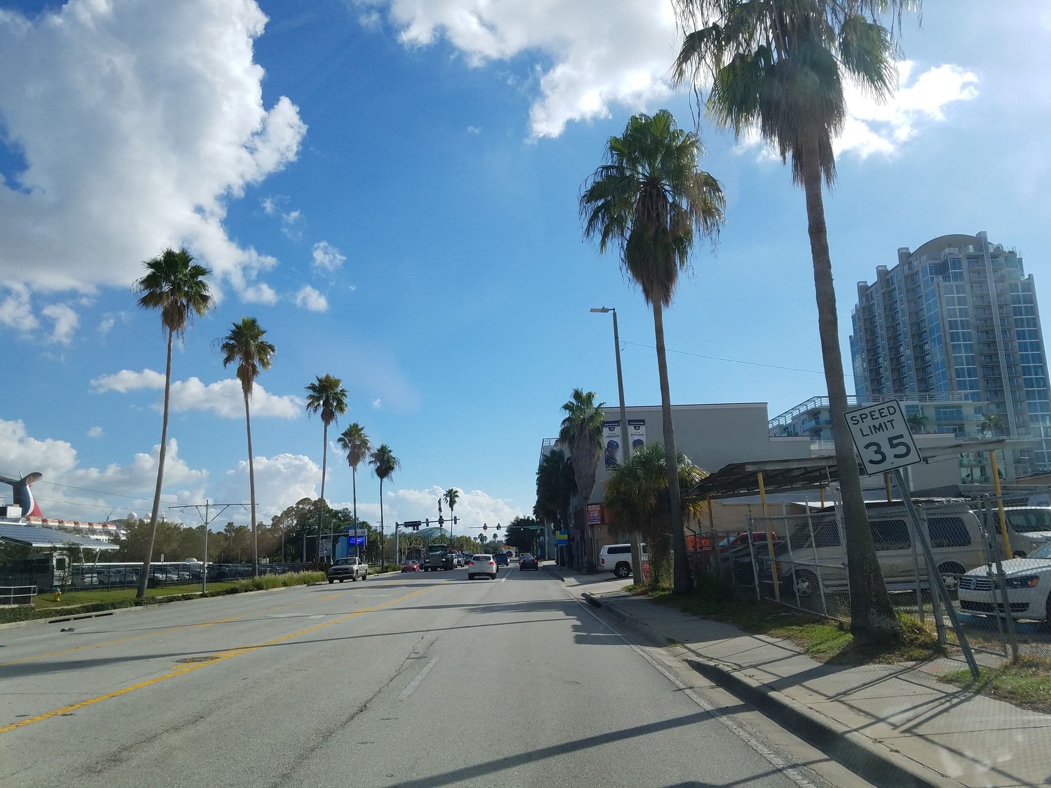 Street view near Studio 6, Tampa — © jackdripper (CC BY-SA · Mapillary)
