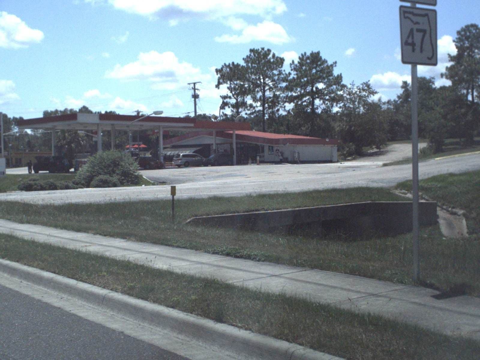 Street view near Wyndham Hotels & Resorts, Lake City — © fdot_vl (CC BY-SA · Mapillary)
