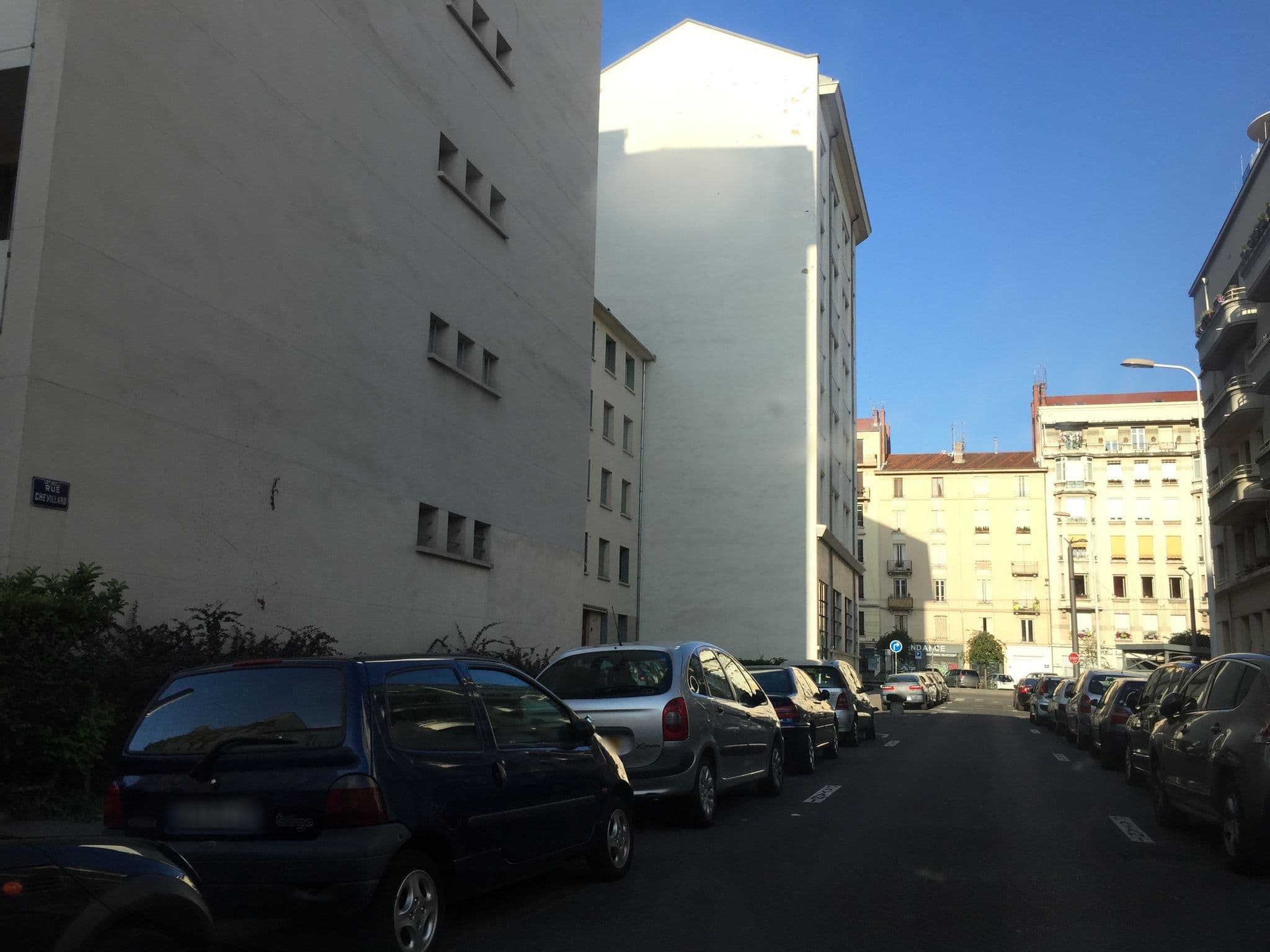 Street view near Le Richelieu, Lyon 03 — © thepriben (CC BY-SA · Mapillary)