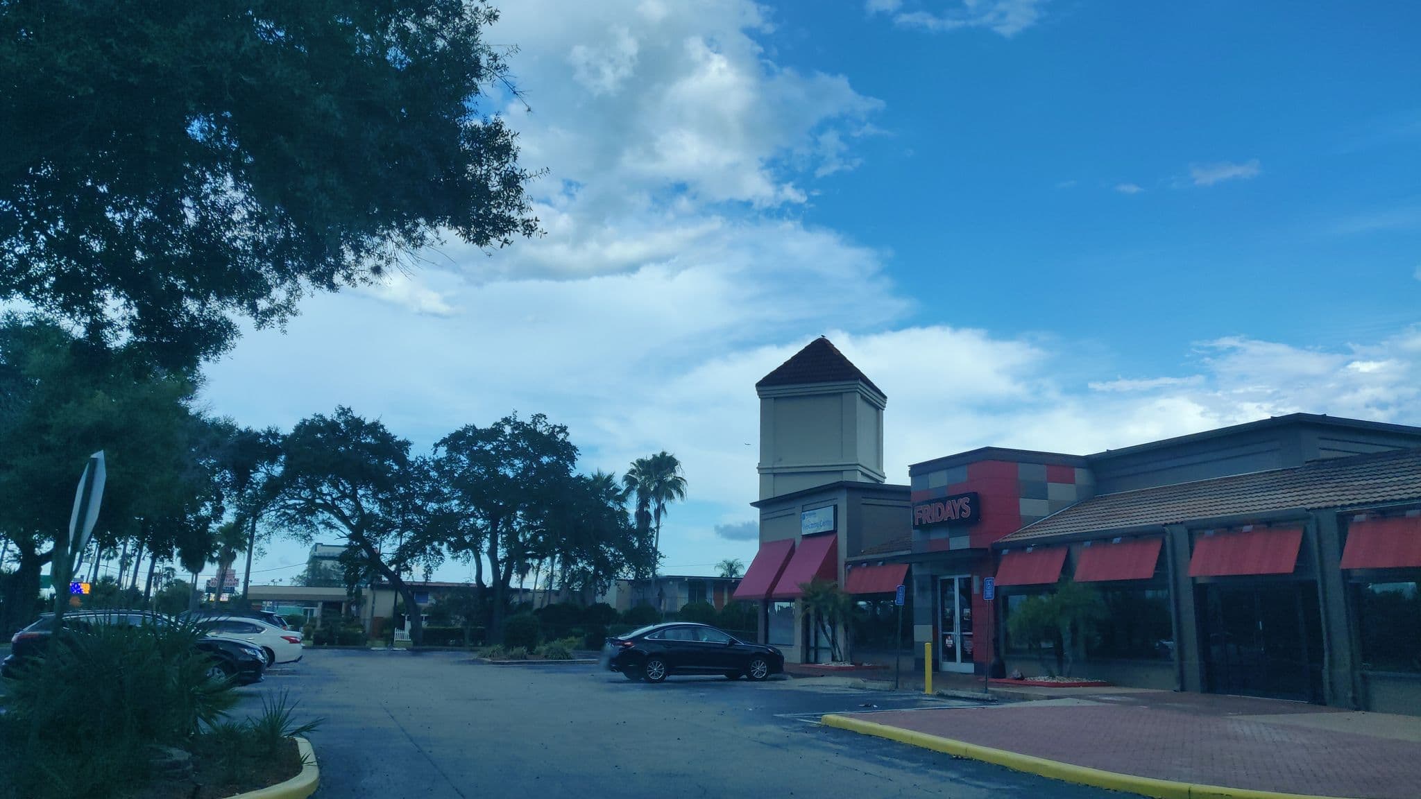 Street view near Wyndham Vacation Ownership, Celebration — © tedwards36 (CC BY-SA · Mapillary)
