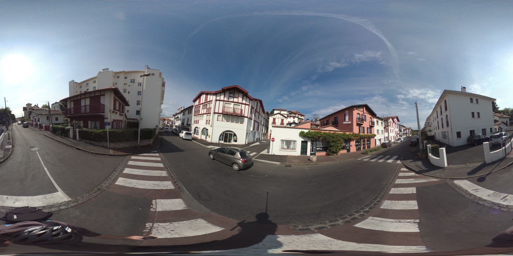 Street view near Hôtel Maria Christina, Saint-Jean-de-Luz — © geovelo (CC BY-SA · Mapillary)