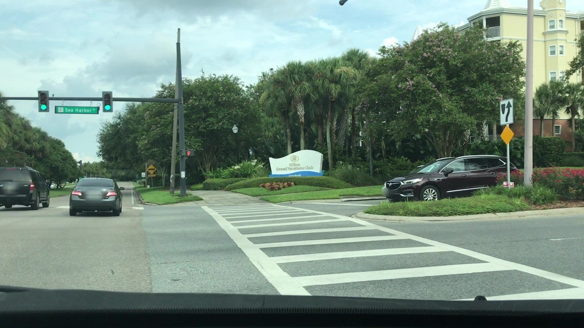 Street view near Hotelli Huone, Doctor Phillips — © lvl5 (CC BY-SA · Mapillary)