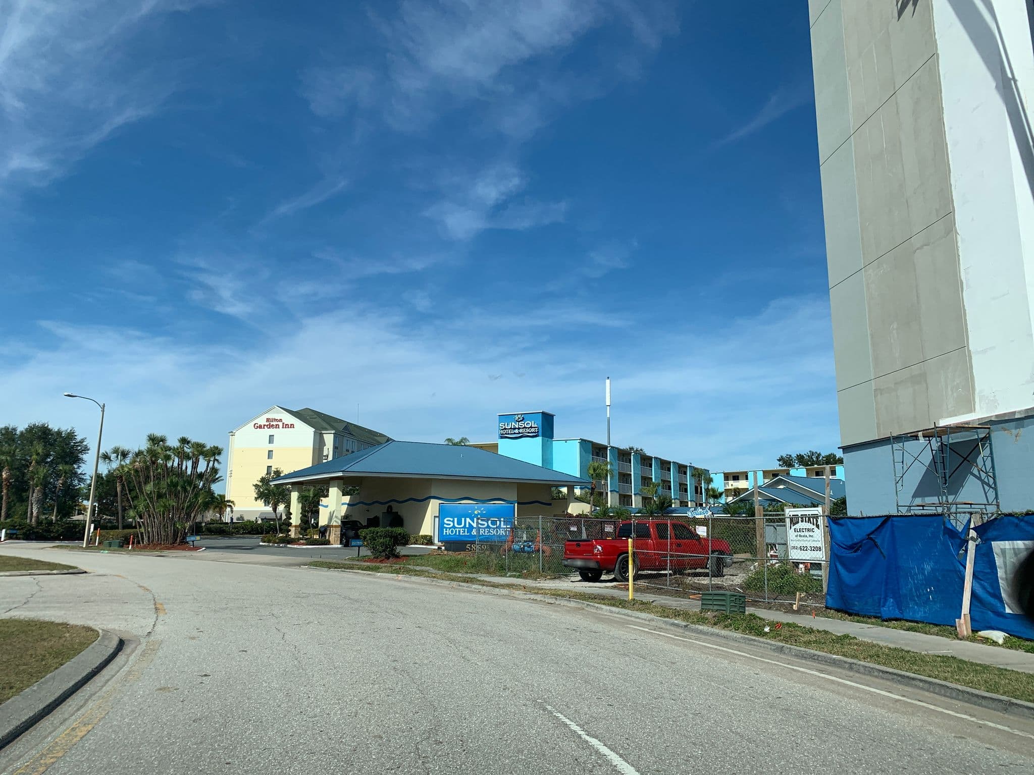 Street view near Travelodge, Tangelo Park — © bronson9807 (CC BY-SA · Mapillary)