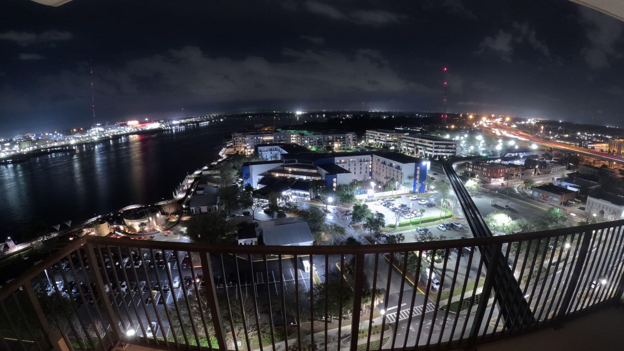 Street view near Southbank Hotel, Jacksonville — © allen (CC BY-SA · Mapillary)