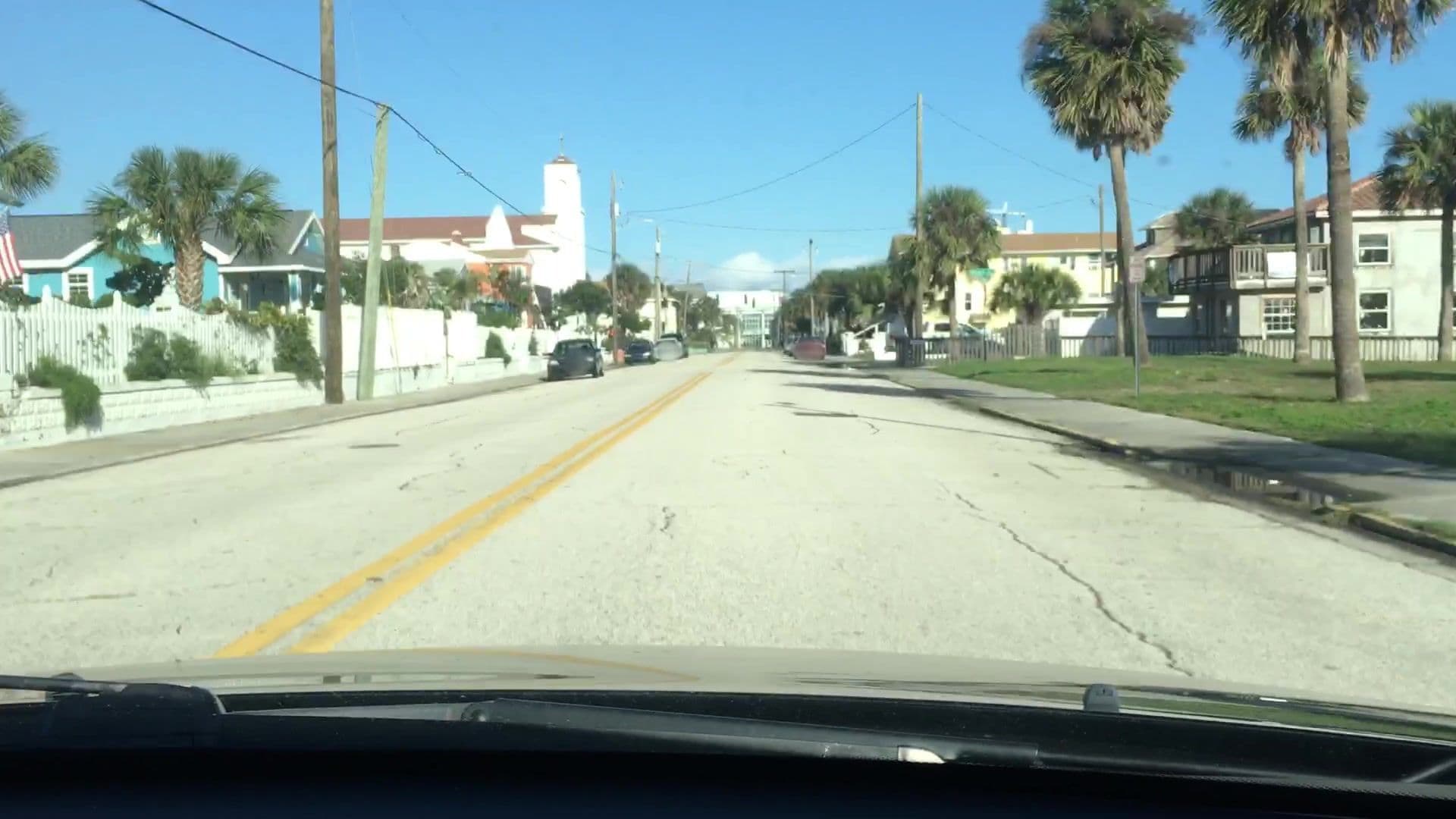 Street view near Amy's Beach House, Daytona Beach — © lvl5 (CC BY-SA · Mapillary)