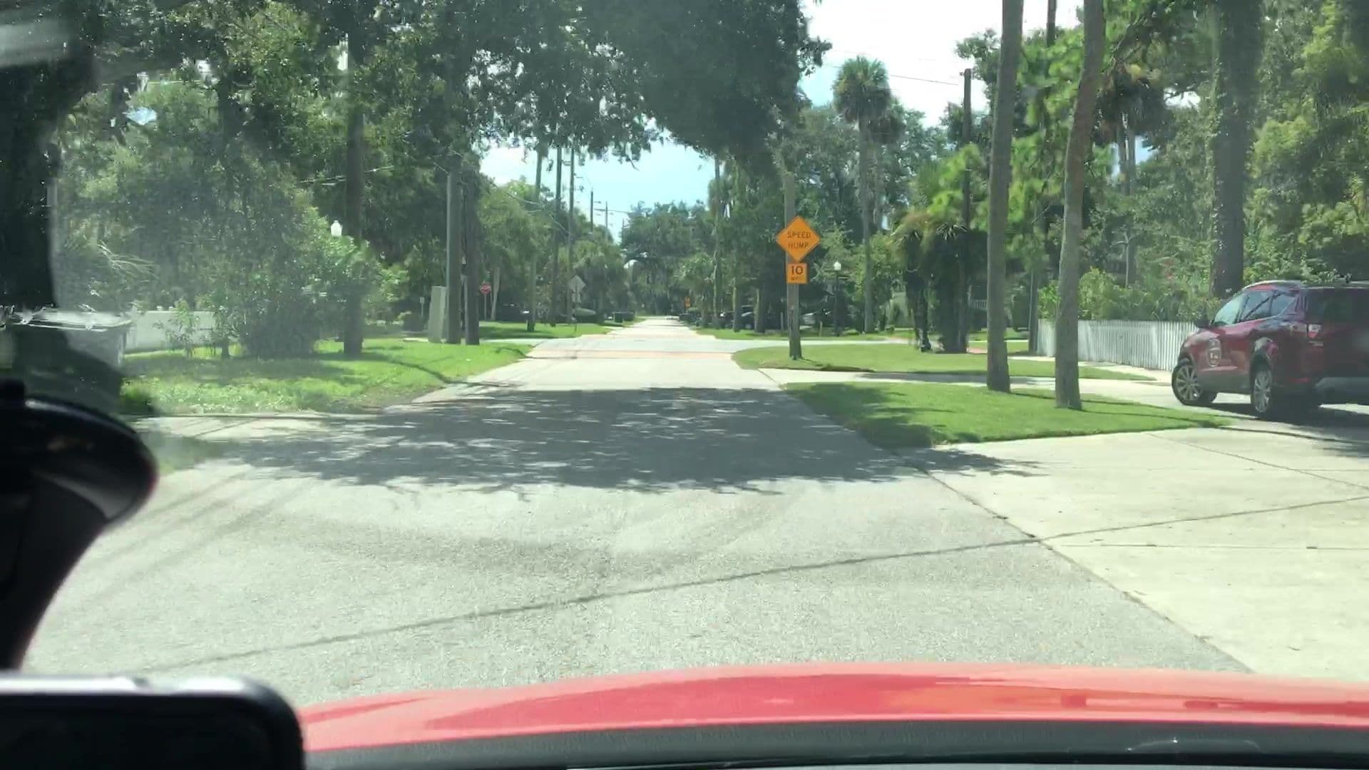 Street view near The Berl Inn, Daytona Beach — © lvl5 (CC BY-SA · Mapillary)