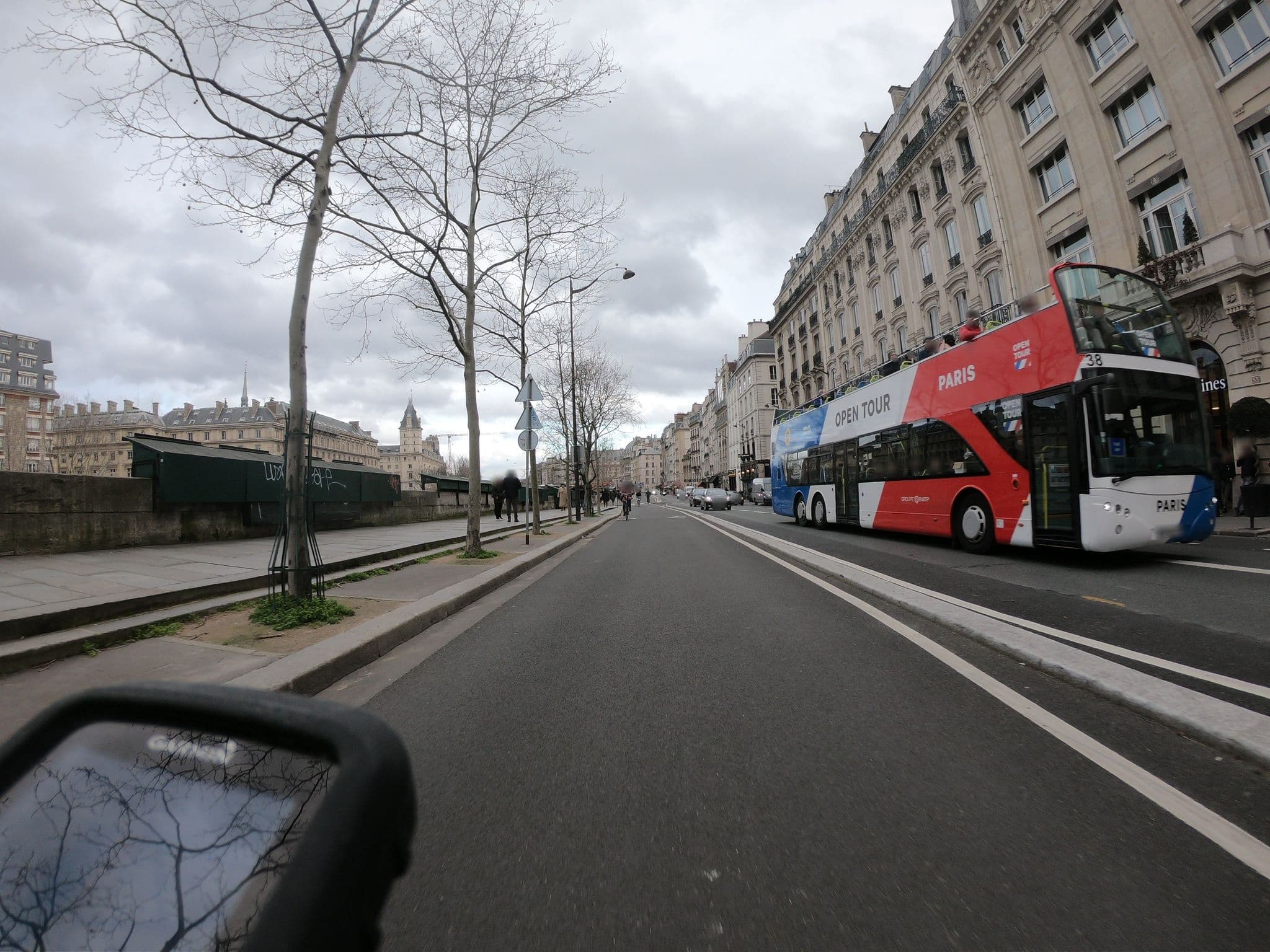 Street view near Citadines, Paris 01 Louvre — © htonchia (CC BY-SA · Mapillary)