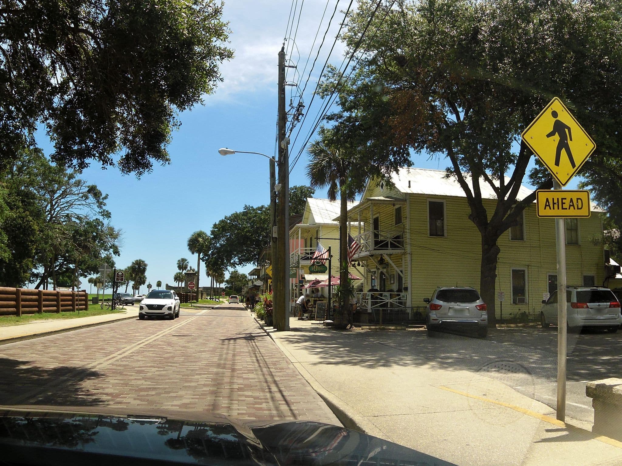 Street view near Pub Life, Saint Augustine — © allen (CC BY-SA · Mapillary)