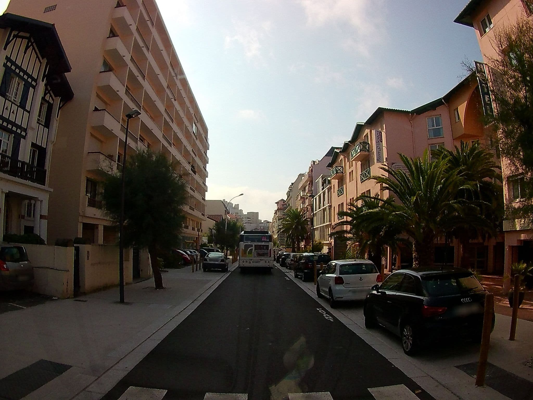 Street view near Akena, Biarritz — © elgolfo (CC BY-SA · Mapillary)