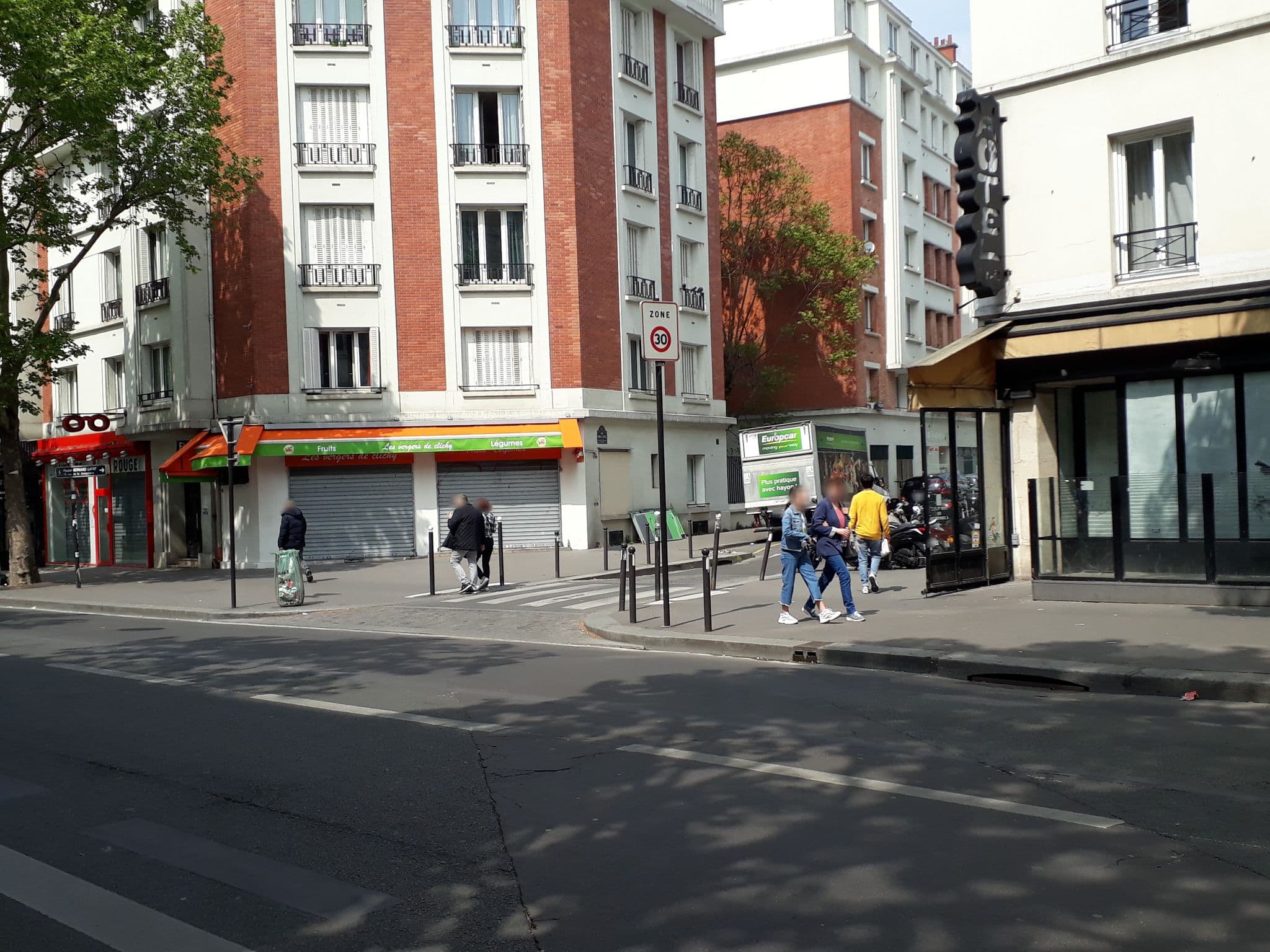 Street view near Hôtel tingis, Paris 17 Batignolles-Monceau — © laurentlouf (CC BY-SA · Mapillary)