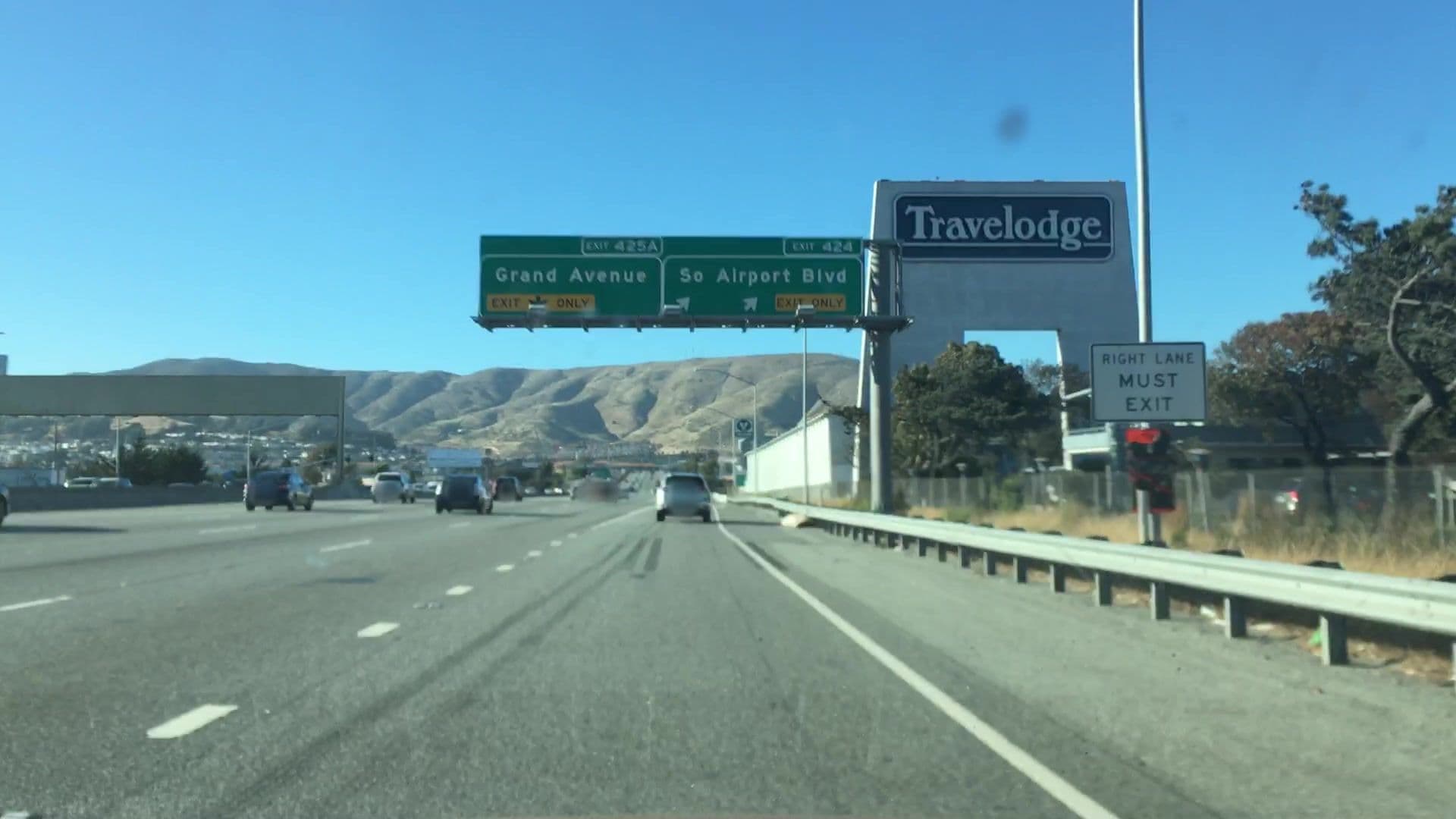 Street view near Travelodge by Wyndham, South San Francisco — © lvl5 (CC BY-SA · Mapillary)