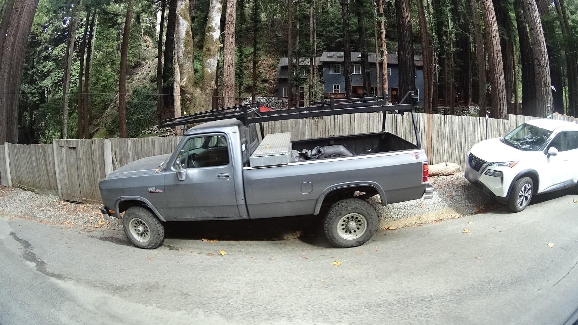 Street view near Casa en las Secoyas, Carmel Valley Village — © marker_geo (CC BY-SA · Mapillary)