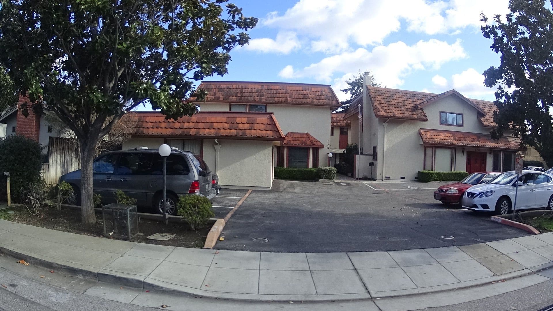 Street view near Magnolia Inn, Sunnyvale — © bhousel (CC BY-SA · Mapillary)