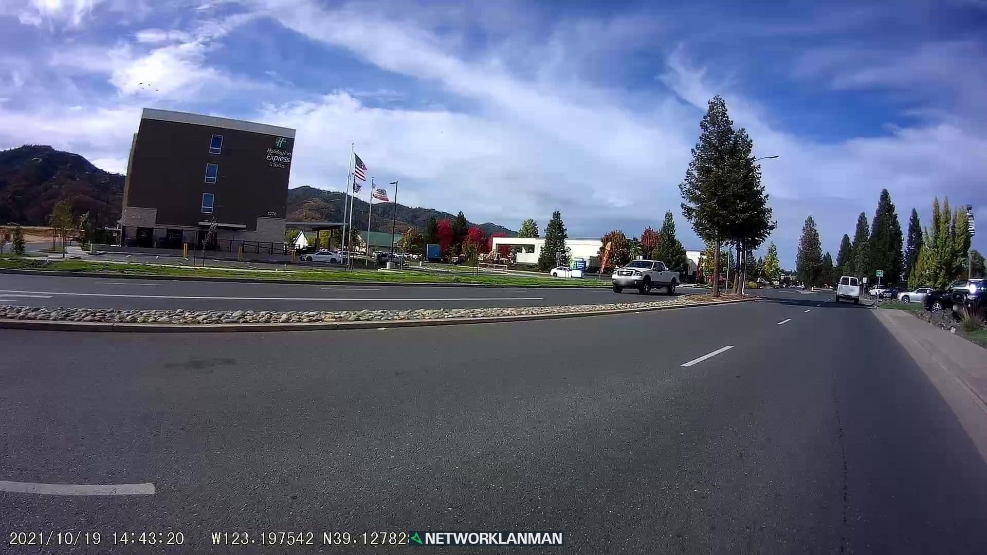 Street view near Holiday Inn Express & Suites Ukiah, Ukiah — © networklanman (CC BY-SA · Mapillary)