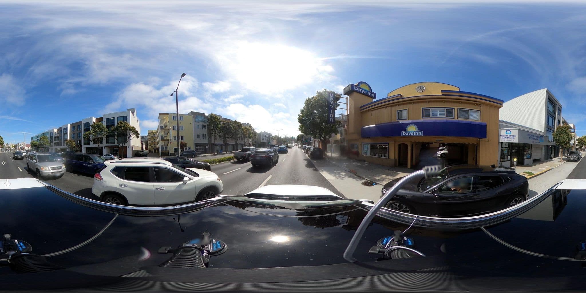 Street view near Lombard Presidio Inn, Chinatown — © GoProMAX3M (CC BY-SA · Mapillary)