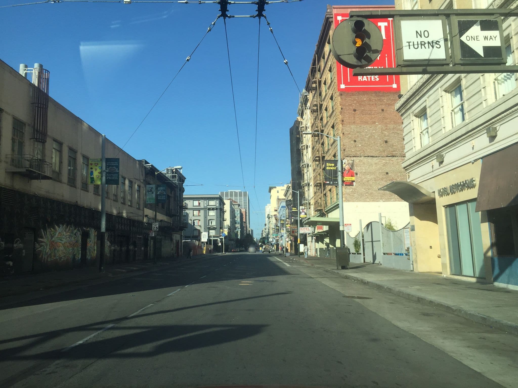 Street view near Hotel Metropolis, San Francisco — © canadarunner (CC BY-SA · Mapillary)