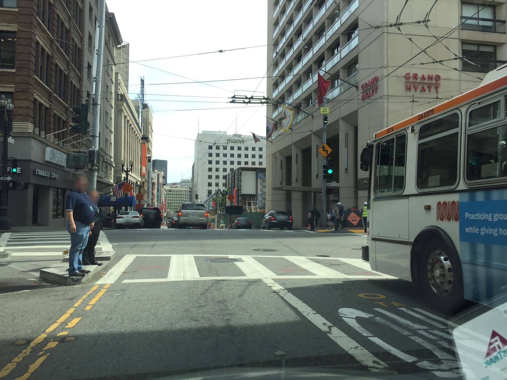 Street view near presidential Suite Grand Hyatt, Chinatown — © jody (CC BY-SA · Mapillary)