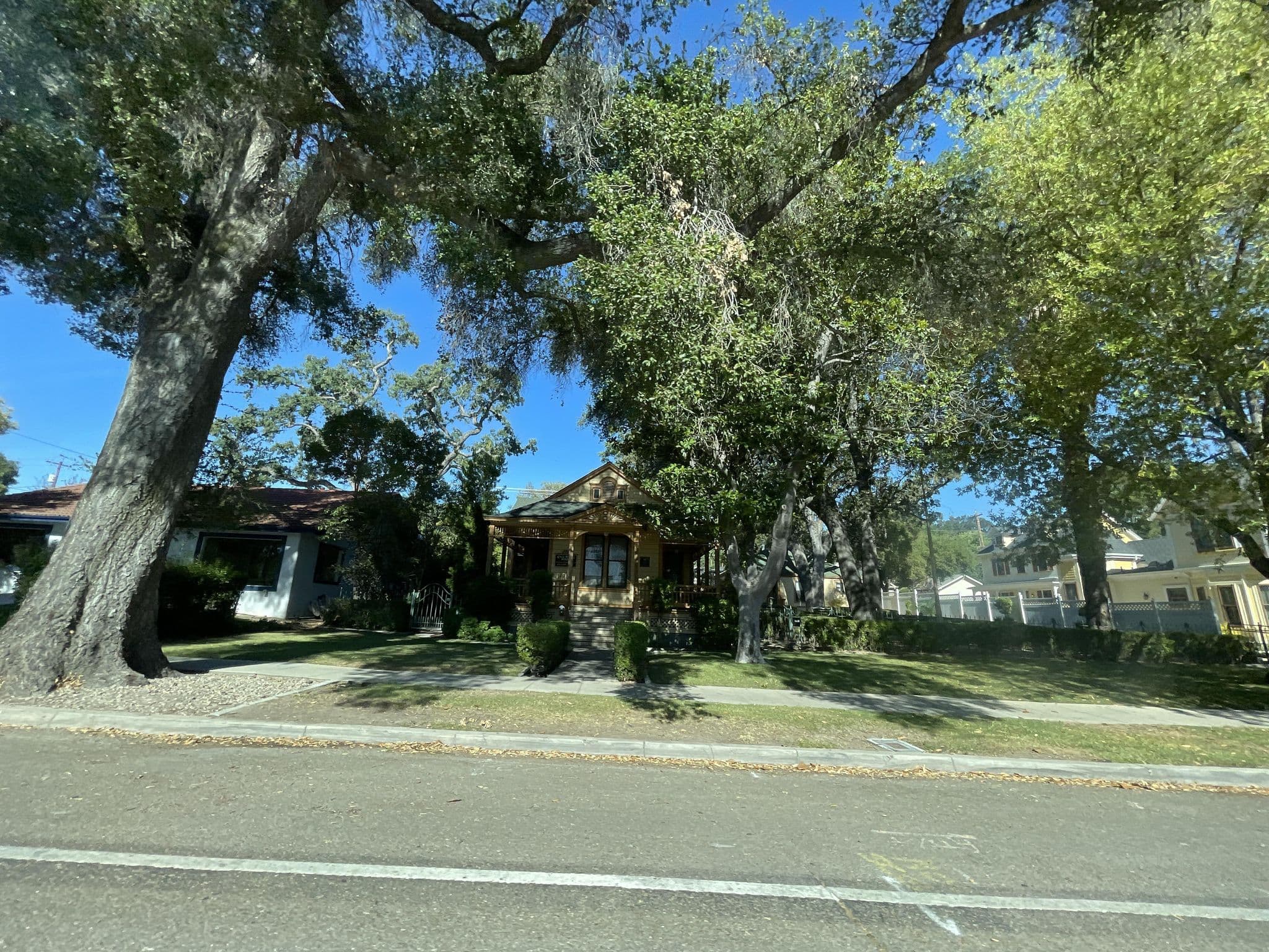 Street view near Call Booth House And The Carriage House, Paso Robles — © filipb (CC BY-SA · Mapillary)