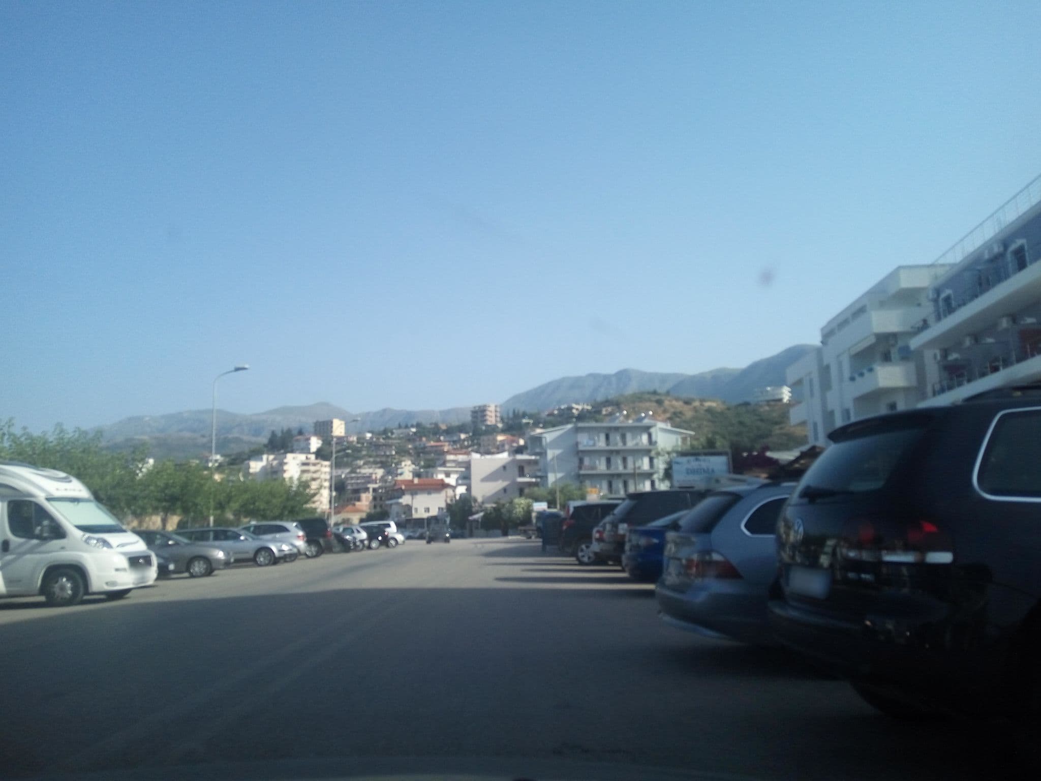 Street view near Prinos, Himarë — © ardob11 (CC BY-SA · Mapillary)