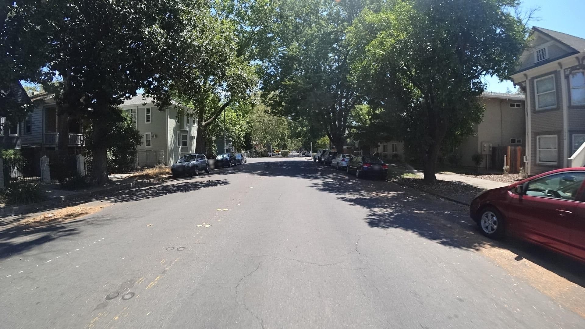Street view near Casita Inn, Sacramento — © marker_geo (CC BY-SA · Mapillary)
