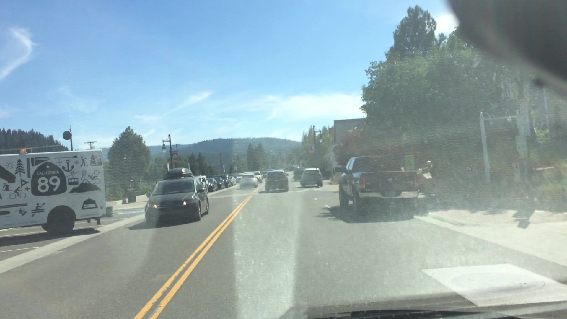 Street view near HolliHouse International, Truckee — © lvl5 (CC BY-SA · Mapillary)