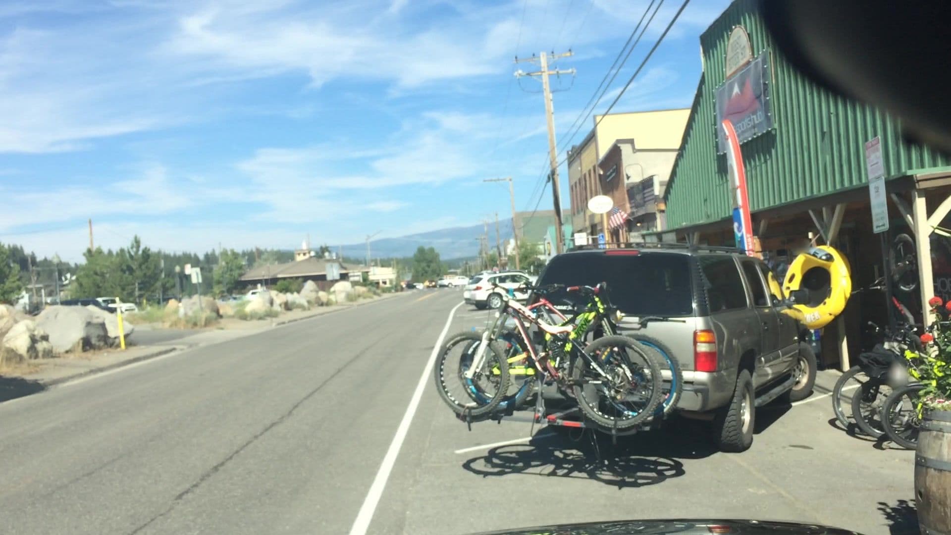 Street view near Redlight, Truckee — © lvl5 (CC BY-SA · Mapillary)