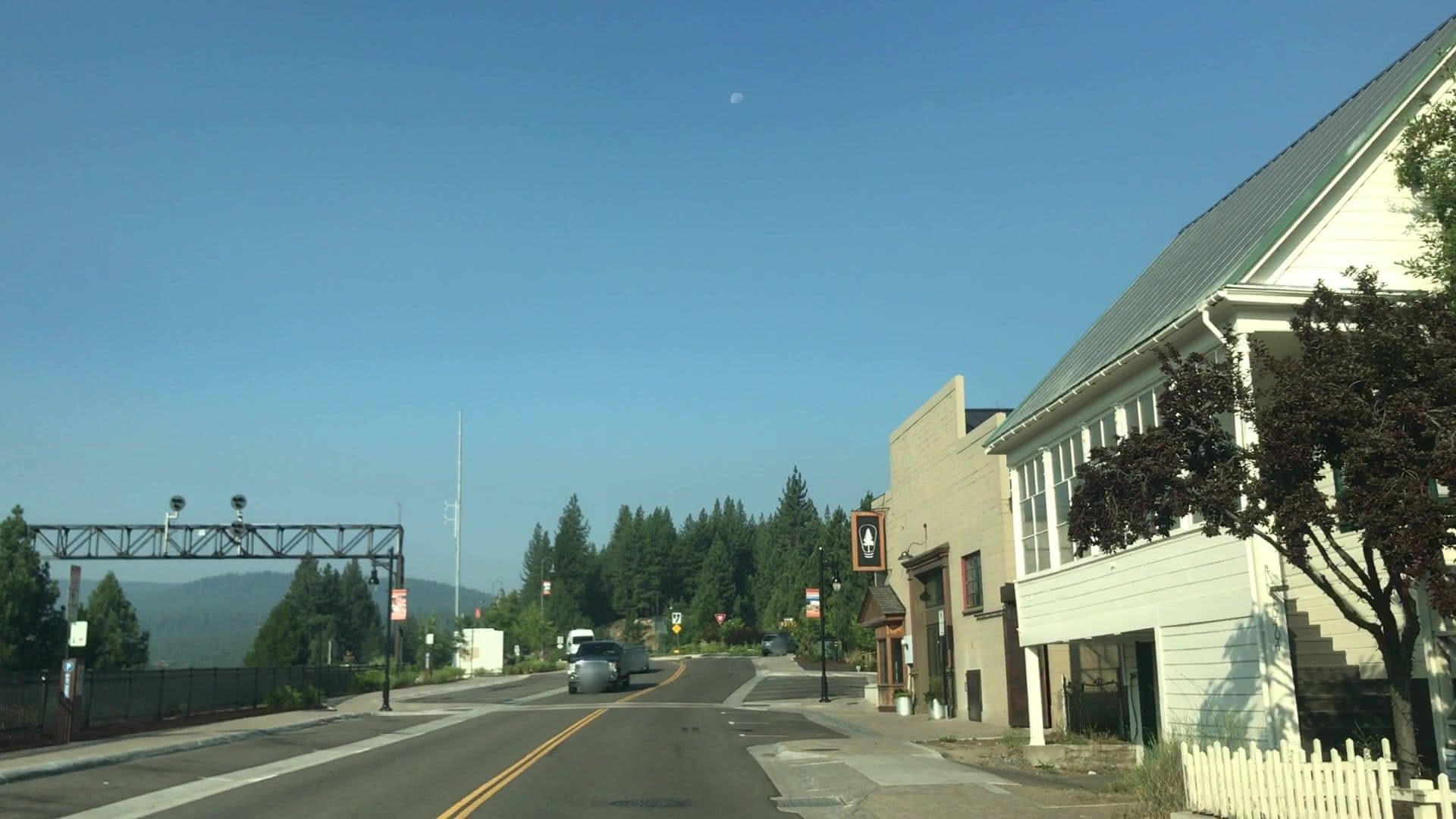 Street view near Guesthouse Truckee, Truckee — © lvl5 (CC BY-SA · Mapillary)