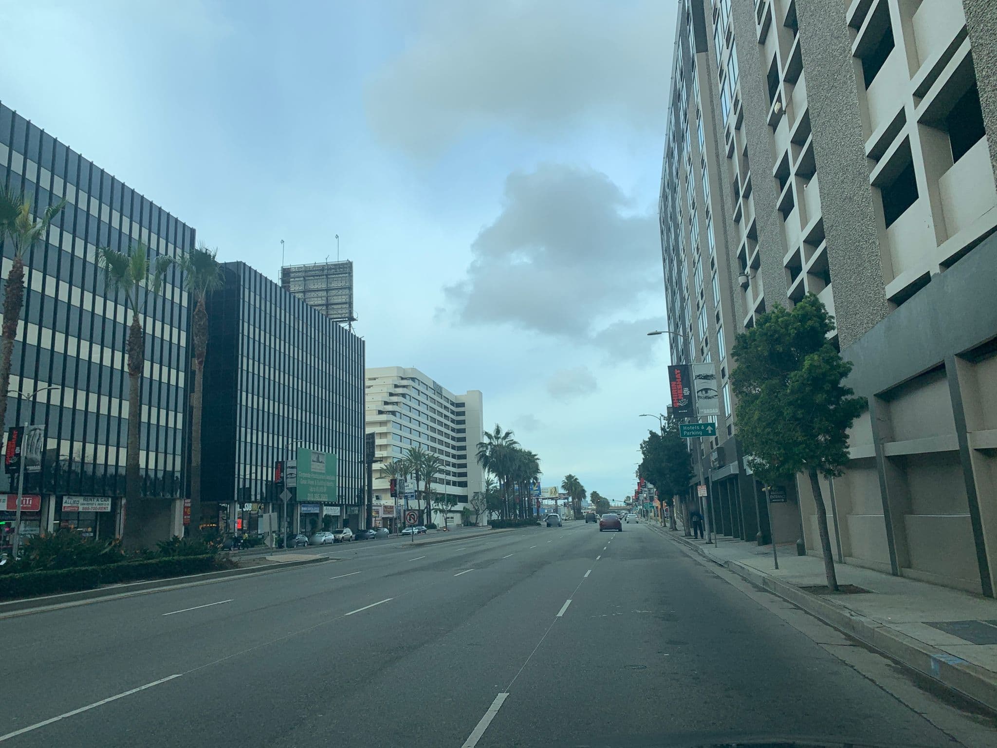 Street view near La Quinta Inn & Suites LAX, Lennox — © turne514 (CC BY-SA · Mapillary)