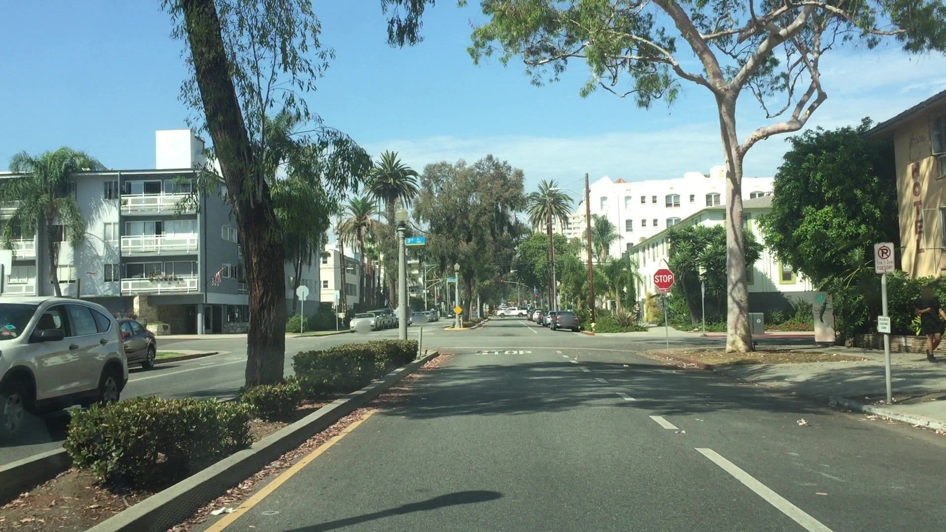 Street view near Golden State Resorts, Santa Monica — © lvl5 (CC BY-SA · Mapillary)