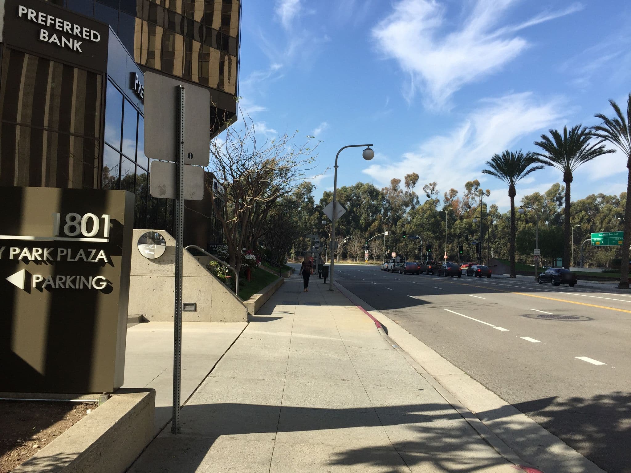 Street view near MGM Mirage, Century City — © jenmalone666 (CC BY-SA · Mapillary)