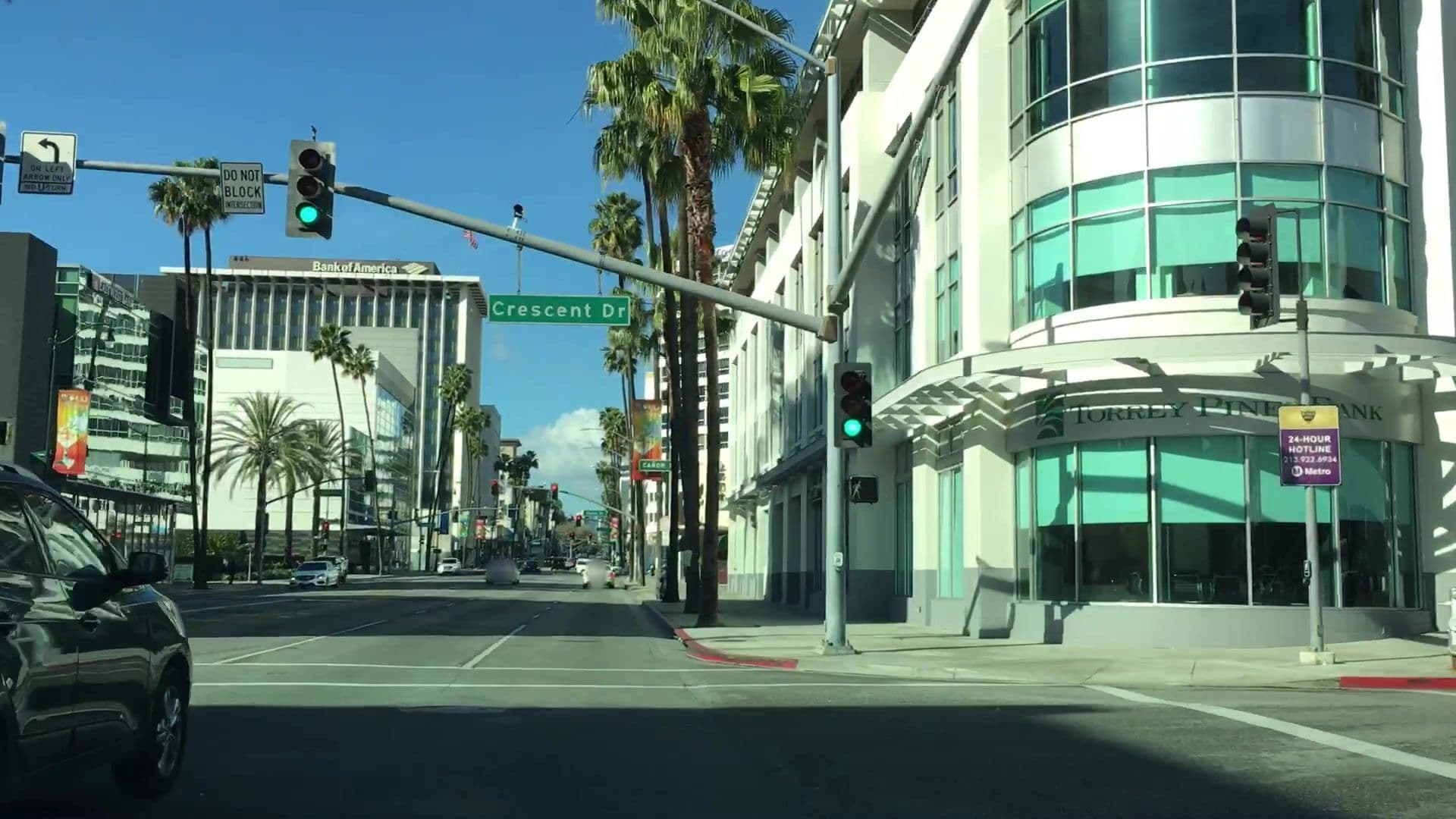 Street view near Thompson Beverly Hills Restaurant, Beverly Hills — © lvl5 (CC BY-SA · Mapillary)