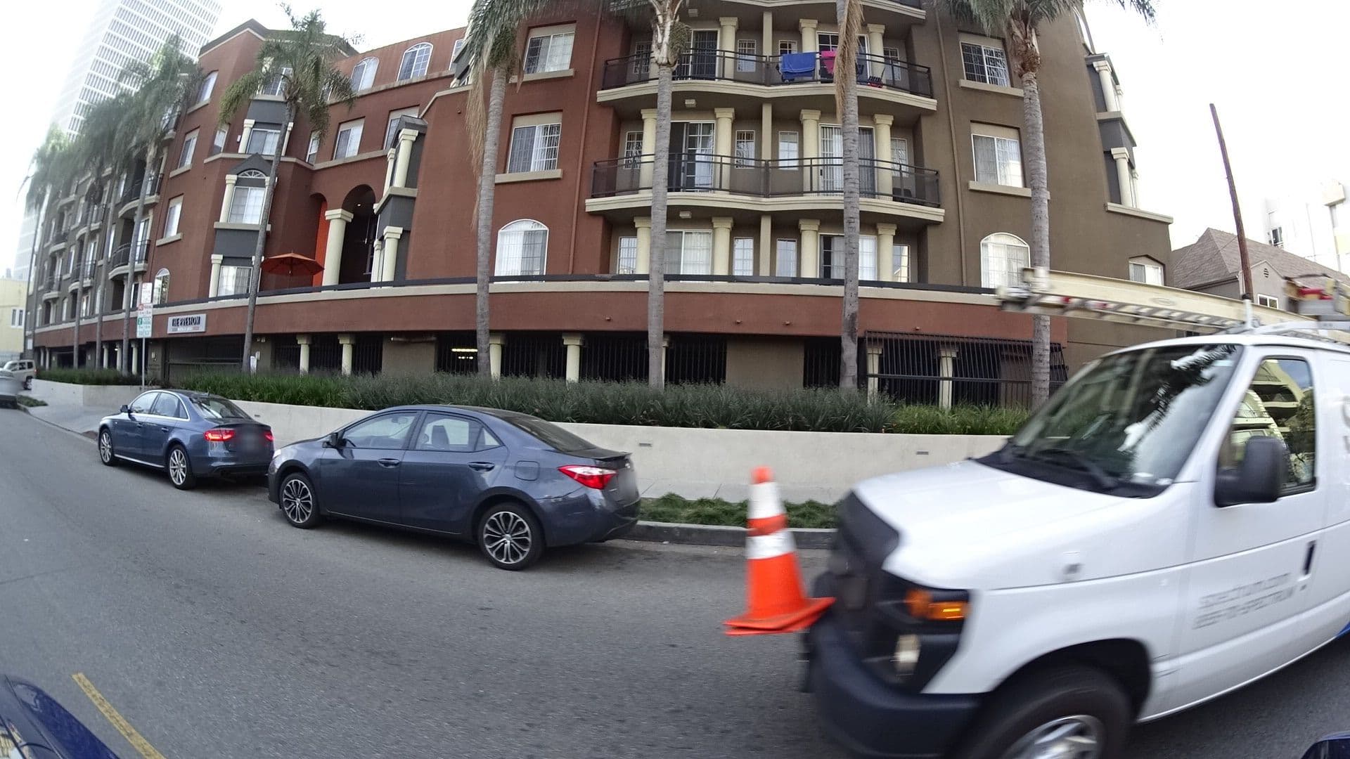 Street view near J-Ho Y Ho-Jo, Mid-City — © chrisbeddow (CC BY-SA · Mapillary)