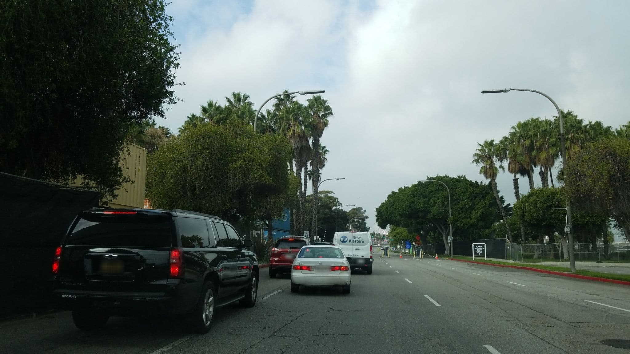 Street view near Britianna Salon, Long Beach — © nmixter (CC BY-SA · Mapillary)