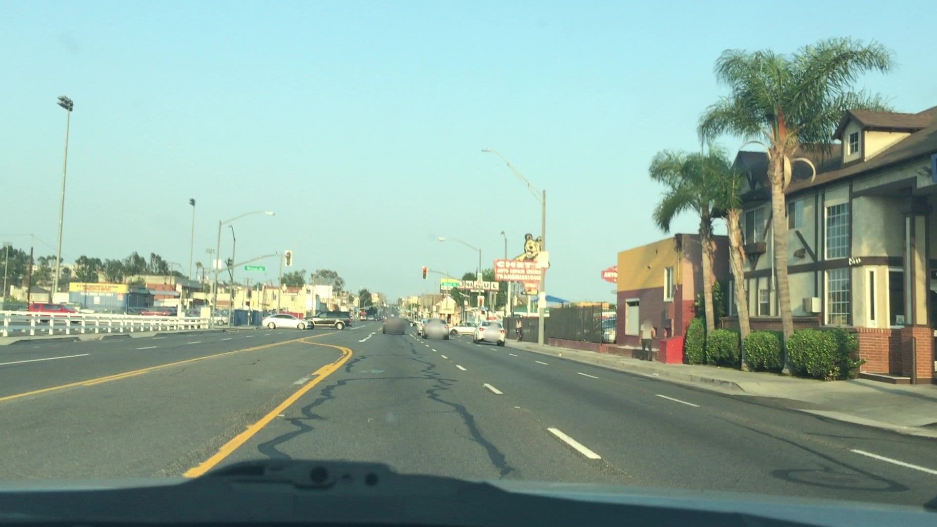Street view near Days Inn, Signal Hill — © lvl5 (CC BY-SA · Mapillary)
