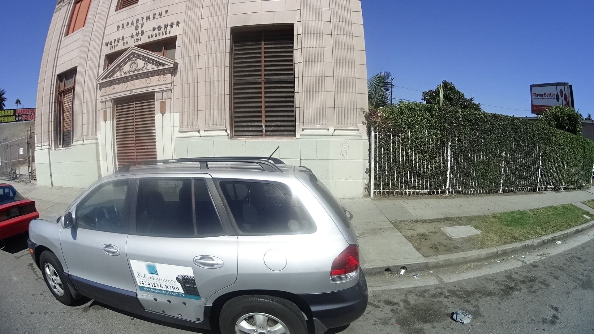 Street view near Galaxy Motel, Vermont Square β Β© mly_la (CC BY-SA Β· Mapillary)