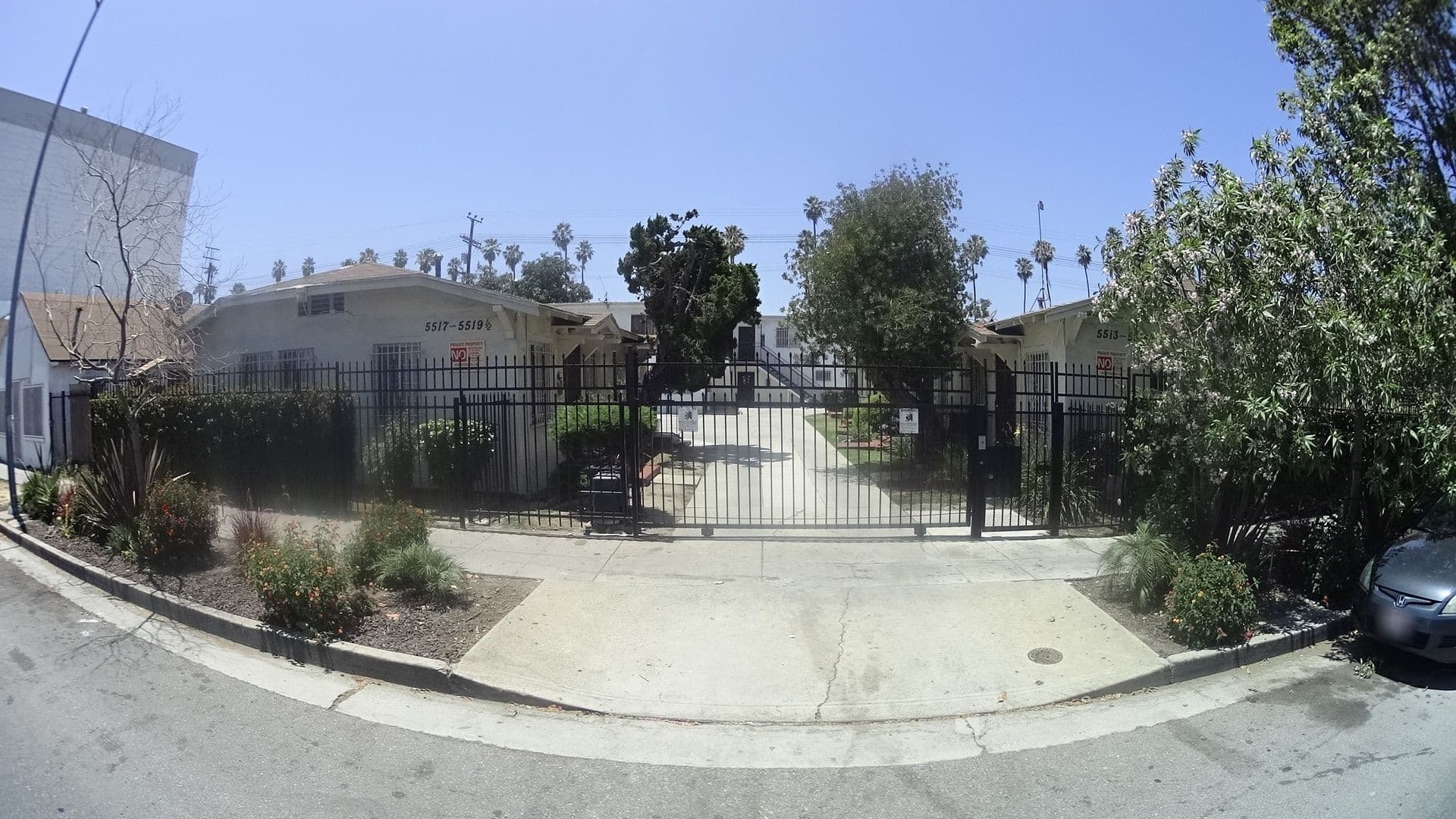 Street view near Branco Motel, Vermont Square β Β© mly_la (CC BY-SA Β· Mapillary)